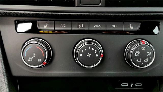 Photo of 2024 Black Volkswagen Jetta