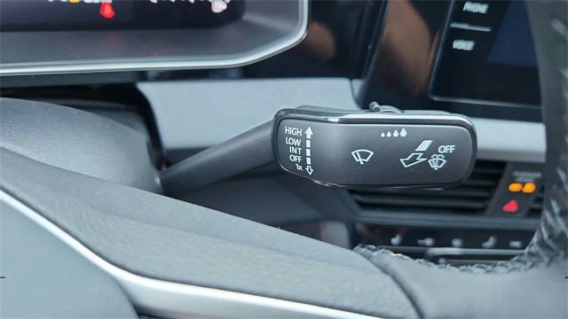 Photo of 2025 Gray Volkswagen Jetta