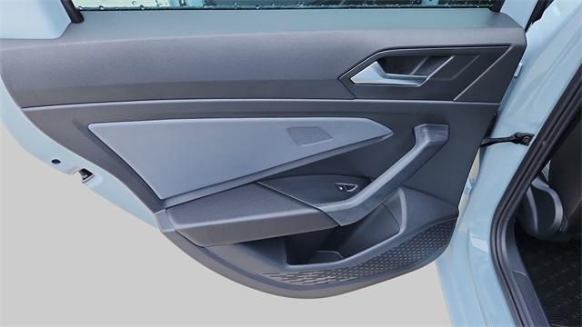 Photo of 2025 Gray Volkswagen Jetta