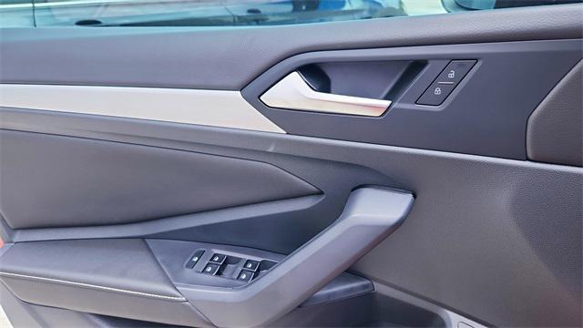 Photo of 2025 Kings Red Metallic Volkswagen Jetta