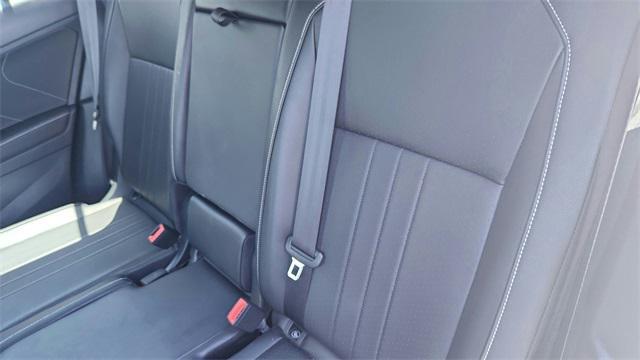 Photo of 2023 Silver Metallic Volkswagen Tiguan