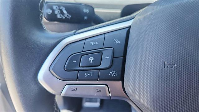 Photo of 2023 Silver Metallic Volkswagen Tiguan