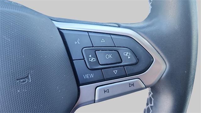 Photo of 2023 Silver Metallic Volkswagen Tiguan