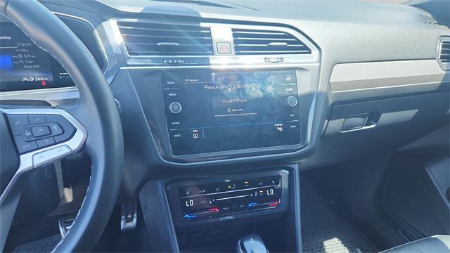Photo of 2023 Silver Metallic Volkswagen Tiguan