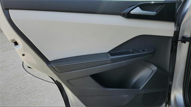 Photo of 2024 Pyrite Silver Metallic Volkswagen Taos
