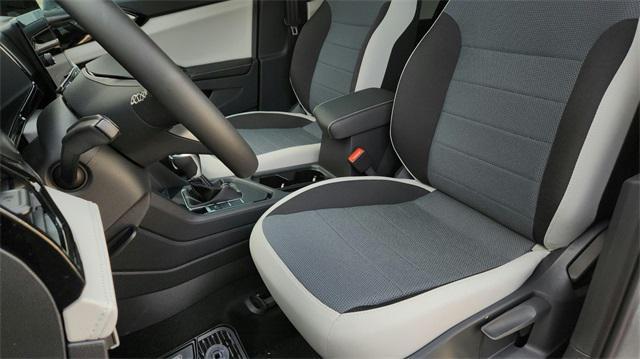 Photo of 2024 Pyrite Silver Metallic Volkswagen Taos