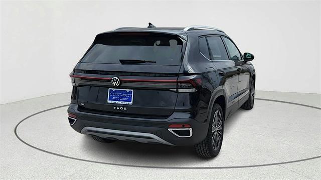 Photo of 2025 Deep Black Pearl Volkswagen Taos