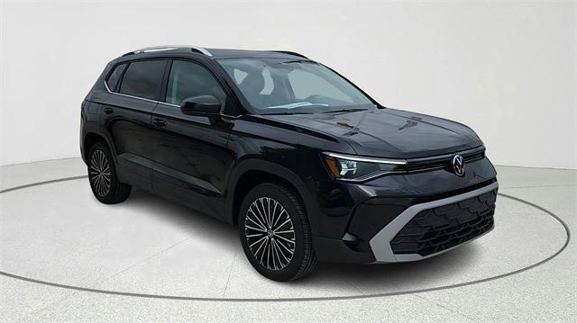 Photo of 2025 Deep Black Pearl Volkswagen Taos