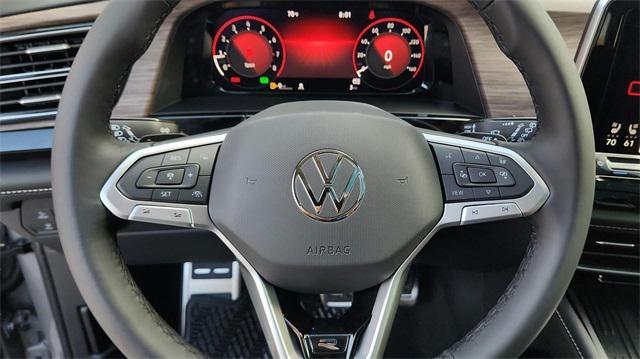 Photo of 2025 Silver Mist Metallic Volkswagen Atlas