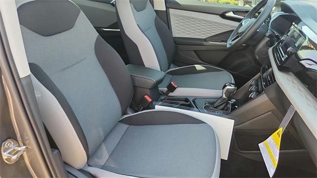 Photo of 2024 Platinum Gray Metallic Volkswagen Taos