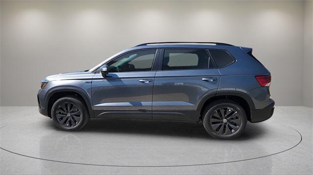 Photo of 2024 Platinum Gray Metallic Volkswagen Taos
