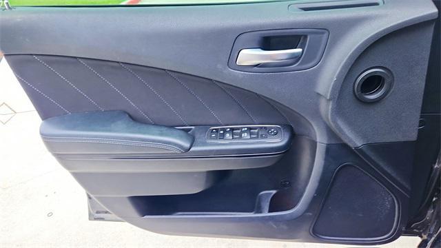 Photo of 2022 Pitch Black Clearcoat Dodge Charger