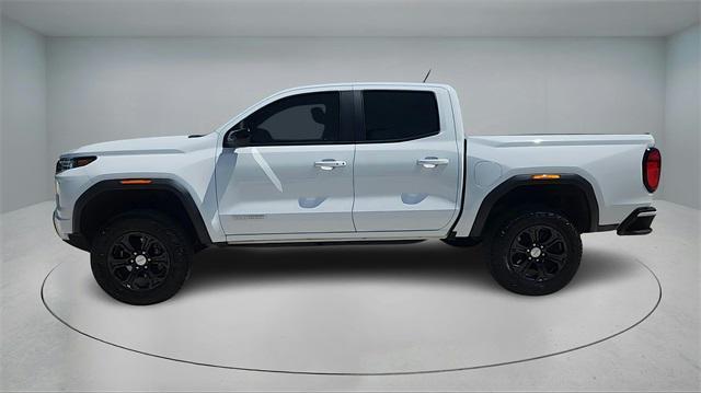 Photo of 2024 Summit White GMC Canyon