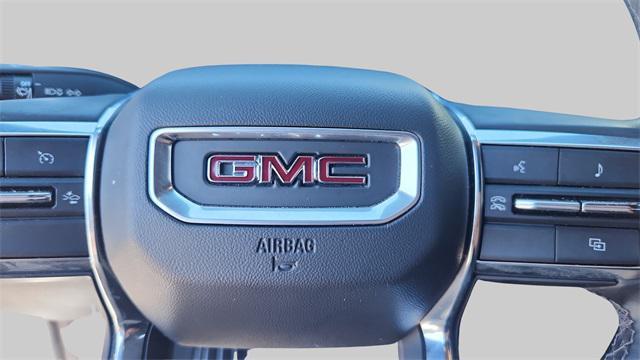 Photo of 2024 Summit White GMC Canyon