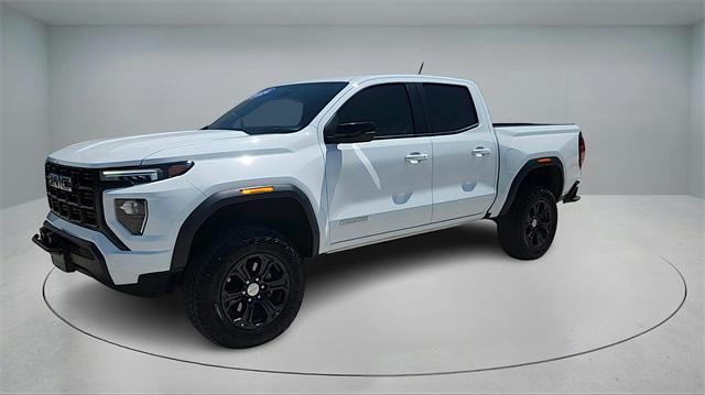 Photo of 2024 Summit White GMC Canyon