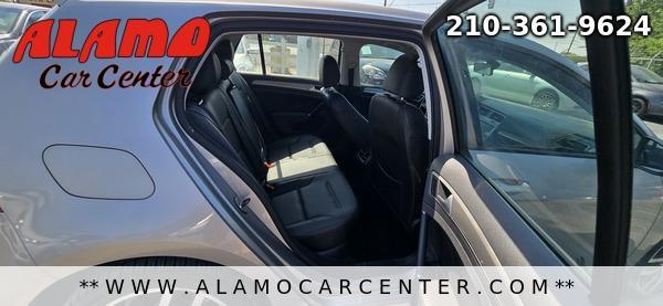 Photo of 2015 Silver Volkswagen Golf