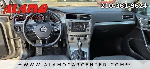Photo of 2015 Silver Volkswagen Golf