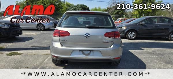 Photo of 2015 Silver Volkswagen Golf