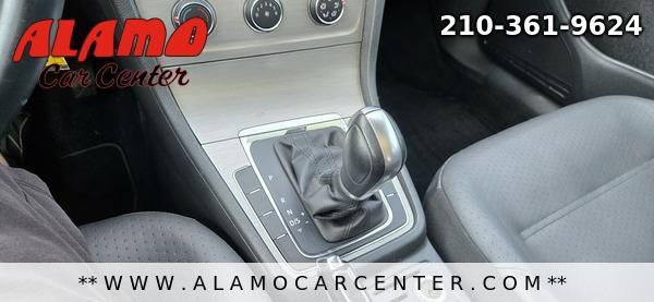 Photo of 2015 Silver Volkswagen Golf