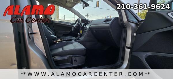 Photo of 2015 Silver Volkswagen Golf