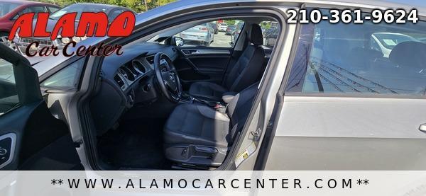 Photo of 2015 Silver Volkswagen Golf