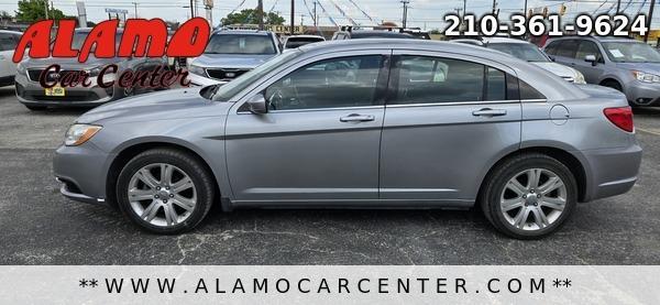 2013 Chrysler 200
