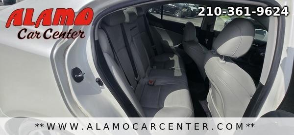 Photo of 2008 White Lexus IS 250