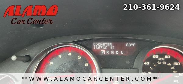 Photo of 2008 White GMC Acadia