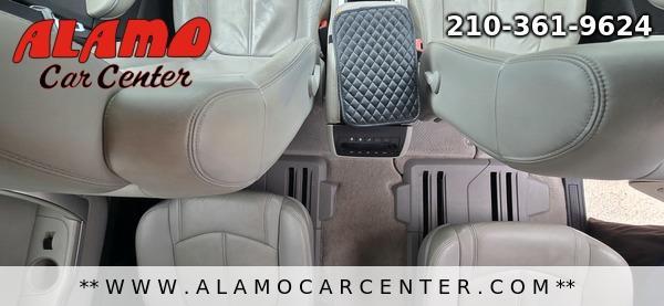 Photo of 2008 White GMC Acadia
