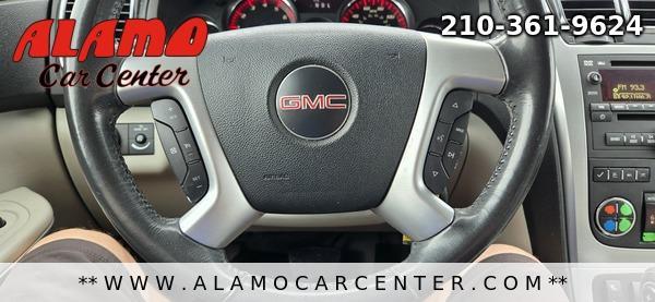 Photo of 2008 White GMC Acadia