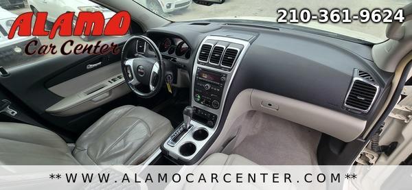Photo of 2008 White GMC Acadia