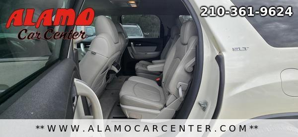 Photo of 2008 White GMC Acadia