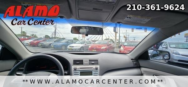 Photo of 2009 Silver Toyota Camry