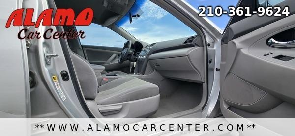 Photo of 2009 Silver Toyota Camry
