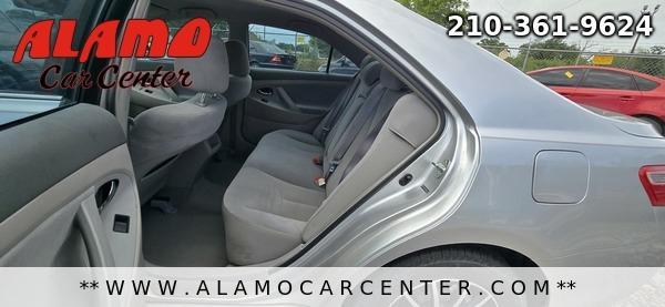 Photo of 2009 Silver Toyota Camry