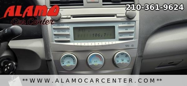 Photo of 2009 Silver Toyota Camry
