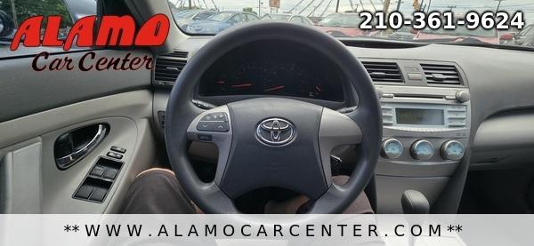 Photo of 2009 Silver Toyota Camry
