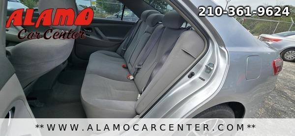 Photo of 2009 Silver Toyota Camry