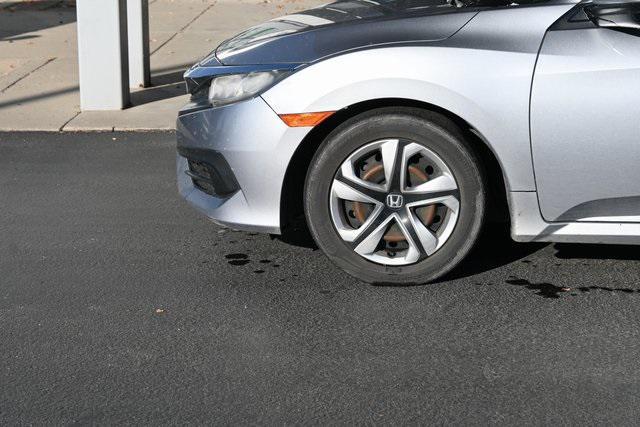 Photo of 2017 Lunar Silver Metallic Honda Civic