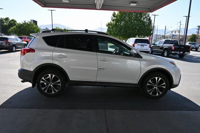 Photo of 2015 Blizzard Pearl Toyota RAV4