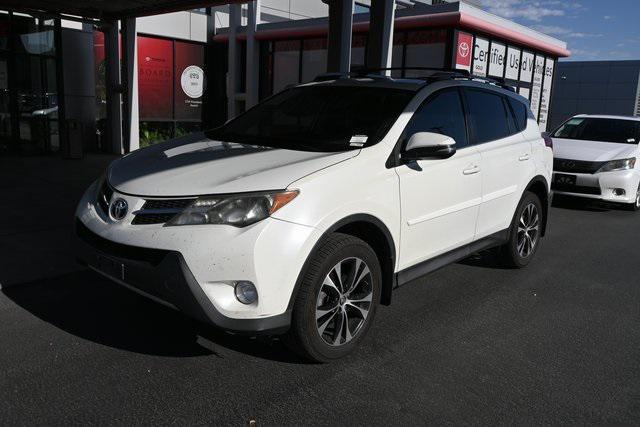 Photo of 2015 Blizzard Pearl Toyota RAV4