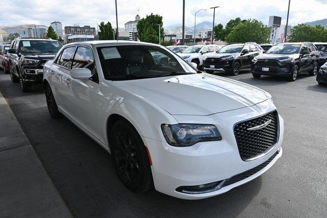2019 Chrysler 300