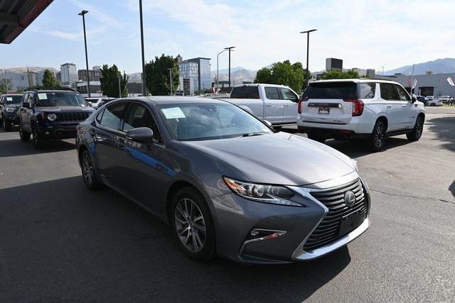 2016 Lexus Es 300h