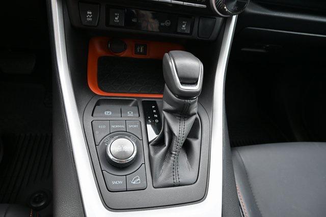 Photo of 2024 Midnight Black Metallic Toyota RAV4