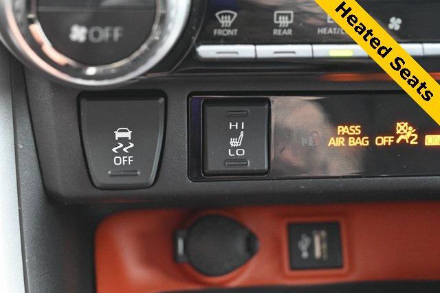 Photo of 2024 Midnight Black Metallic Toyota RAV4