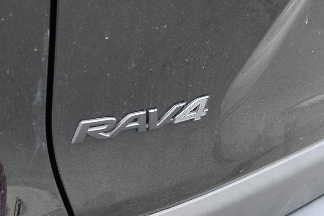 Photo of 2024 Midnight Black Metallic Toyota RAV4