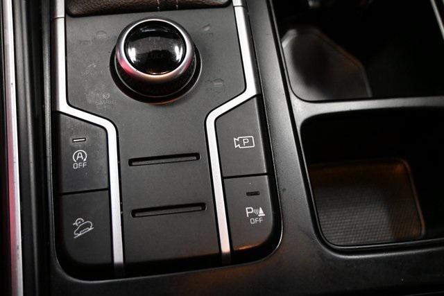 Photo of 2022 Glacial White Pearl Kia Sorento