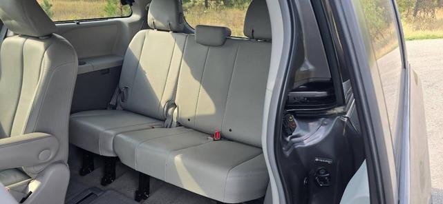 Photo of 2013 Predawn Gray Mica Toyota Sienna