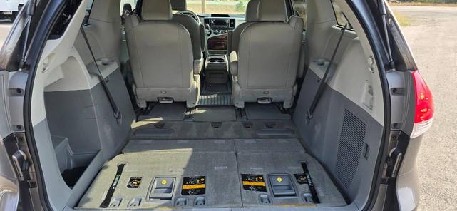 Photo of 2013 Predawn Gray Mica Toyota Sienna