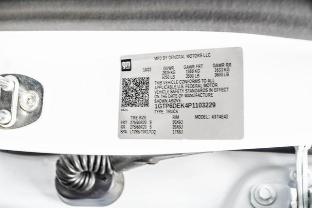 Photo of 2023 Summit White GMC Canyon